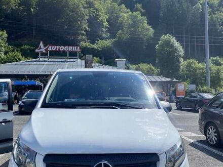 Мерседес Віто 2016 у Києві на Automoto.ua Мерседес Віто, об'ємом двигуна 2.14 л та пробігом 225 тис. км за 15900 $, фото 1 на Automoto.ua
