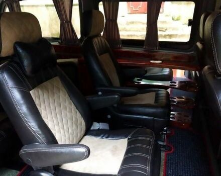 Красный Мерседес Вито пасс., объемом двигателя 2.2 л и пробегом 240 тыс. км за 3204 $, фото 8 на Automoto.ua