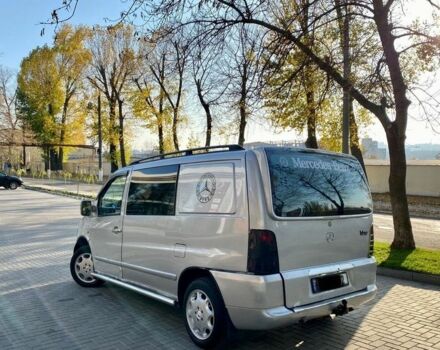 Сірий Мерседес Віто пас., об'ємом двигуна 2.2 л та пробігом 240 тис. км за 2000 $, фото 3 на Automoto.ua