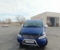 Синий Мерседес Вито пасс., объемом двигателя 0 л и пробегом 370 тыс. км за 11000 $, фото 1 на Automoto.ua
