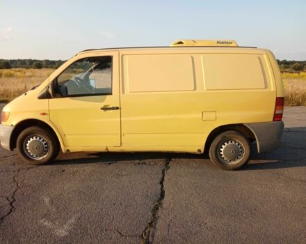 Желтый Мерседес Вито, объемом двигателя 2.3 л и пробегом 500 тыс. км за 3400 $, фото 6 на Automoto.ua