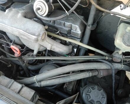 Желтый Мерседес Вито, объемом двигателя 2.3 л и пробегом 500 тыс. км за 3400 $, фото 12 на Automoto.ua