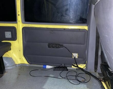 Жовтий Мерседес Віто, об'ємом двигуна 2.2 л та пробігом 425 тис. км за 2800 $, фото 10 на Automoto.ua