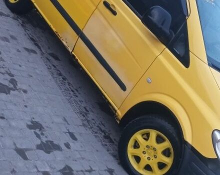 Желтый Мерседес Вито, объемом двигателя 0 л и пробегом 440 тыс. км за 5300 $, фото 11 на Automoto.ua