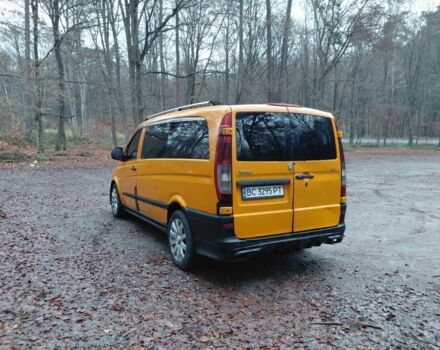 Желтый Мерседес Вито, объемом двигателя 2.1 л и пробегом 560 тыс. км за 5500 $, фото 4 на Automoto.ua