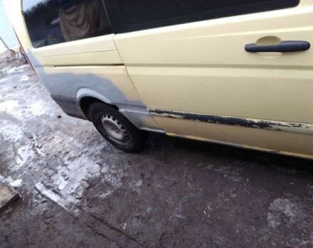 Жовтий Мерседес Віто, об'ємом двигуна 0 л та пробігом 500 тис. км за 4267 $, фото 2 на Automoto.ua