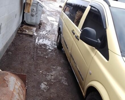 Жовтий Мерседес Віто, об'ємом двигуна 0 л та пробігом 500 тис. км за 4267 $, фото 5 на Automoto.ua
