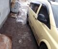 Жовтий Мерседес Віто, об'ємом двигуна 0 л та пробігом 500 тис. км за 4267 $, фото 5 на Automoto.ua