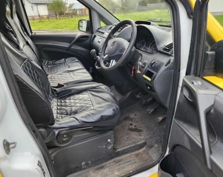 Жовтий Мерседес Віто, об'ємом двигуна 2.2 л та пробігом 148 тис. км за 5786 $, фото 13 на Automoto.ua