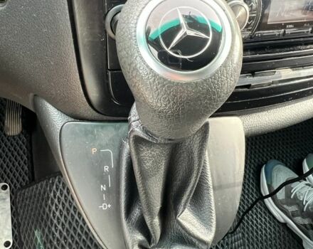 Желтый Мерседес Вито, объемом двигателя 2.1 л и пробегом 250 тыс. км за 9500 $, фото 14 на Automoto.ua