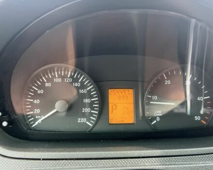 Желтый Мерседес Вито, объемом двигателя 2.1 л и пробегом 250 тыс. км за 9500 $, фото 13 на Automoto.ua