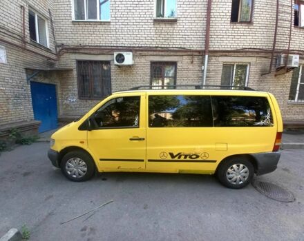 Жовтий Мерседес Віто, об'ємом двигуна 2.3 л та пробігом 365 тис. км за 3200 $, фото 1 на Automoto.ua