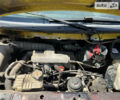 Желтый Мерседес Вито, объемом двигателя 2.3 л и пробегом 530 тыс. км за 2500 $, фото 4 на Automoto.ua
