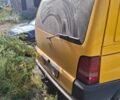 Желтый Мерседес Вито, объемом двигателя 2.3 л и пробегом 500 тыс. км за 4000 $, фото 5 на Automoto.ua