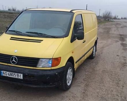 Желтый Мерседес Вито, объемом двигателя 2.15 л и пробегом 500 тыс. км за 1895 $, фото 3 на Automoto.ua