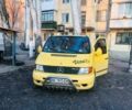 Желтый Мерседес Вито, объемом двигателя 2.1 л и пробегом 300 тыс. км за 5600 $, фото 3 на Automoto.ua