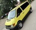 Желтый Мерседес Вито, объемом двигателя 2.2 л и пробегом 380 тыс. км за 2350 $, фото 10 на Automoto.ua