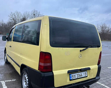 Желтый Мерседес Вито, объемом двигателя 2.15 л и пробегом 586 тыс. км за 3100 $, фото 4 на Automoto.ua