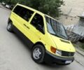 Желтый Мерседес Вито, объемом двигателя 2.2 л и пробегом 380 тыс. км за 2350 $, фото 1 на Automoto.ua