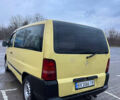 Желтый Мерседес Вито, объемом двигателя 2.15 л и пробегом 586 тыс. км за 3100 $, фото 3 на Automoto.ua