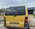 Желтый Мерседес Вито, объемом двигателя 2.2 л и пробегом 358 тыс. км за 5700 $, фото 1 на Automoto.ua