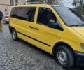 Желтый Мерседес Вито, объемом двигателя 2.1 л и пробегом 400 тыс. км за 4000 $, фото 6 на Automoto.ua