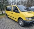 Желтый Мерседес Вито, объемом двигателя 2.1 л и пробегом 400 тыс. км за 4000 $, фото 1 на Automoto.ua