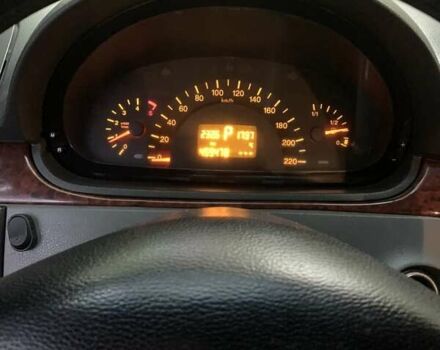 Желтый Мерседес Вито, объемом двигателя 2.2 л и пробегом 450 тыс. км за 8000 $, фото 23 на Automoto.ua