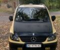 Желтый Мерседес Вито, объемом двигателя 2.2 л и пробегом 450 тыс. км за 8000 $, фото 1 на Automoto.ua