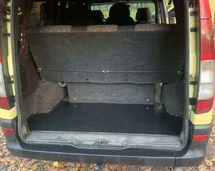 Желтый Мерседес Вито, объемом двигателя 2.2 л и пробегом 450 тыс. км за 8000 $, фото 9 на Automoto.ua