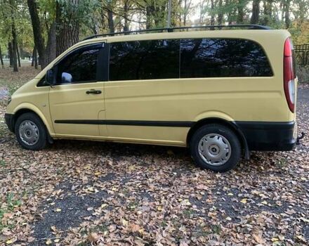 Желтый Мерседес Вито, объемом двигателя 2.2 л и пробегом 450 тыс. км за 8000 $, фото 5 на Automoto.ua