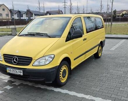 Желтый Мерседес Вито, объемом двигателя 2.2 л и пробегом 265 тыс. км за 7000 $, фото 3 на Automoto.ua