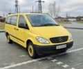 Желтый Мерседес Вито, объемом двигателя 2.2 л и пробегом 265 тыс. км за 7000 $, фото 7 на Automoto.ua