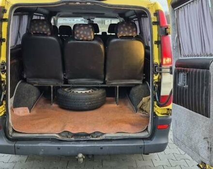 Желтый Мерседес Вито, объемом двигателя 2.2 л и пробегом 265 тыс. км за 7000 $, фото 16 на Automoto.ua