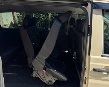 Желтый Мерседес Вито, объемом двигателя 2.14 л и пробегом 688 тыс. км за 13200 $, фото 7 на Automoto.ua