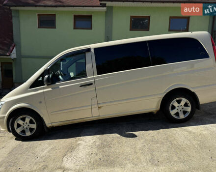 Желтый Мерседес Вито, объемом двигателя 2.14 л и пробегом 688 тыс. км за 13200 $, фото 3 на Automoto.ua