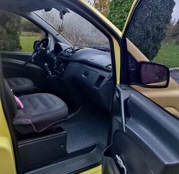 Жовтий Мерседес Віто, об'ємом двигуна 2.14 л та пробігом 373 тис. км за 8393 $, фото 9 на Automoto.ua