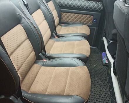 Жовтий Мерседес Віто, об'ємом двигуна 2.14 л та пробігом 340 тис. км за 25800 $, фото 10 на Automoto.ua