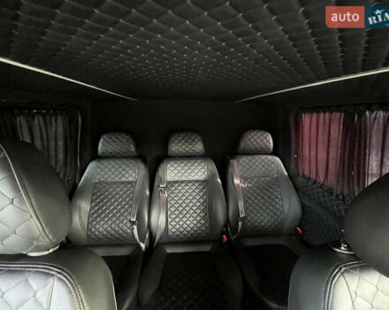 Жовтий Мерседес Віто, об'ємом двигуна 2.14 л та пробігом 277 тис. км за 25000 $, фото 36 на Automoto.ua