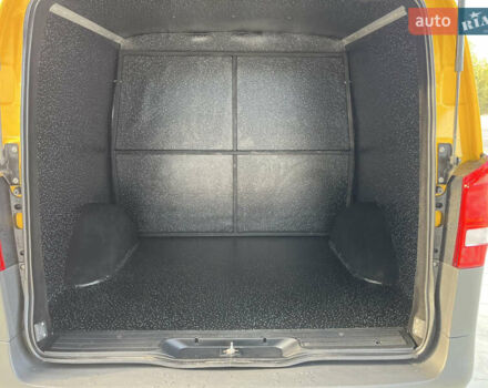 Жовтий Мерседес Віто, об'ємом двигуна 2.14 л та пробігом 277 тис. км за 25000 $, фото 43 на Automoto.ua