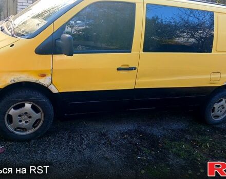 Желтый Мерседес Вито, объемом двигателя 2.1 л и пробегом 354 тыс. км за 4000 $, фото 5 на Automoto.ua