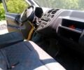 Желтый Мерседес Вито, объемом двигателя 2.1 л и пробегом 317 тыс. км за 3500 $, фото 2 на Automoto.ua