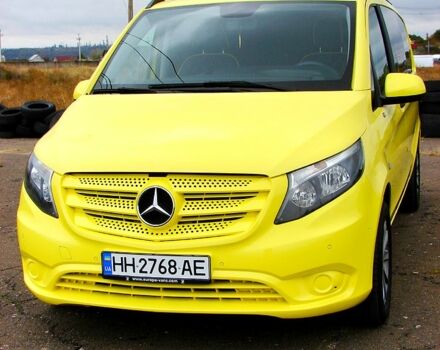 Жовтий Мерседес Віто, об'ємом двигуна 2.1 л та пробігом 181 тис. км за 28000 $, фото 1 на Automoto.ua