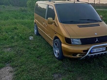 Мерседес Віто 2000 у Решетиловке на Automoto.ua Жовтий Мерседес Віто, об'ємом двигуна 2.2 л та пробігом 480 тис. км за 5000 $, фото 1 на Automoto.ua