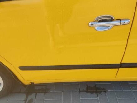Жовтий Мерседес Віто, об'ємом двигуна 2.15 л та пробігом 310 тис. км за 4900 $, фото 1 на Automoto.ua