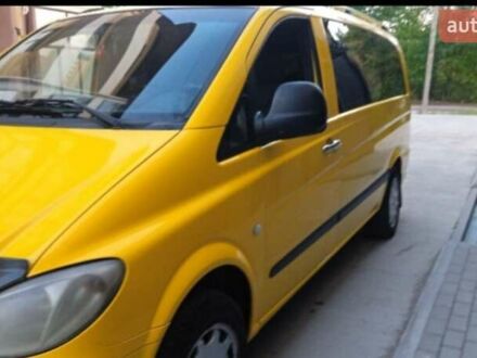 Мерседес Віто 2004 у Богородчанах на Automoto.ua Жовтий Мерседес Віто, об'ємом двигуна 2.15 л та пробігом 345 тис. км за 6250 $, фото 1 на Automoto.ua