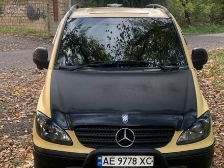 Мерседес Вито 2005 в Кривом Роге на Automoto.ua Желтый Мерседес Вито, объемом двигателя 2.2 л и пробегом 450 тыс. км за 8000 $, фото 1 на Automoto.ua