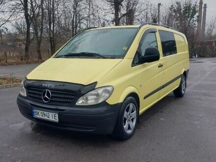 Жовтий Мерседес Віто, об'ємом двигуна 2.1 л та пробігом 545 тис. км за 8700 $, фото 1 на Automoto.ua
