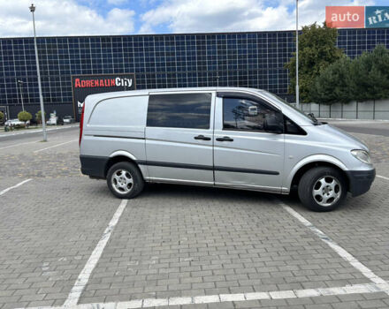 Серый Мерседес Вито, объемом двигателя 2.15 л и пробегом 337 тыс. км за 6000 $, фото 4 на Automoto.ua