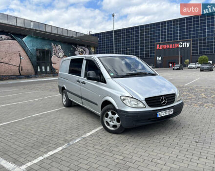 Серый Мерседес Вито, объемом двигателя 2.15 л и пробегом 337 тыс. км за 6000 $, фото 5 на Automoto.ua